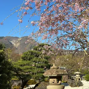 Onsen & Garden -asante Inn- Pensión Hakone